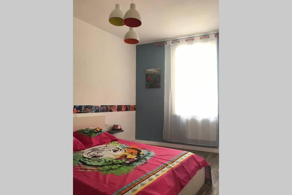 Appartement Style Pop Art Avec Garage Centre Historique Beziers Exterior photo